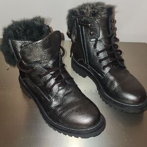 Black Leather Fur-Lined Boots/ Digiada Brand.
